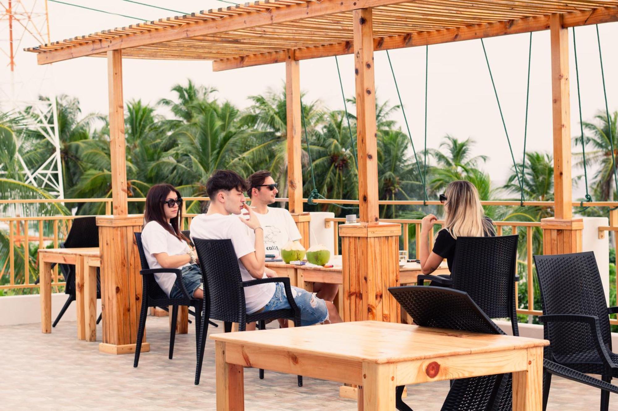 Hotel Manta Sea View Himandhoo Extérieur photo